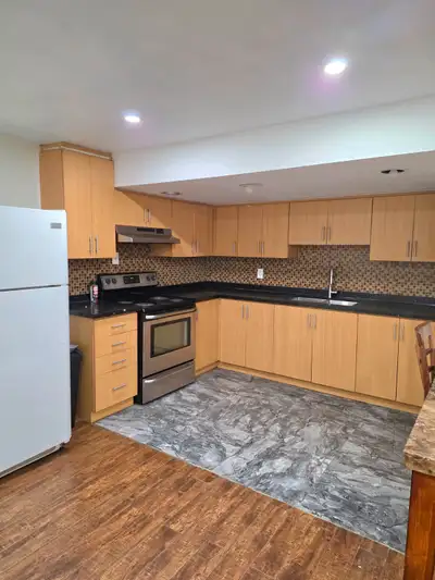 One private room and large living room is available for rent from 20 may 2 min away from 403 erin mi...