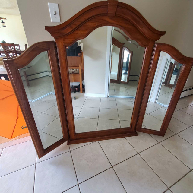 Big beautiful mirror.  solid wood Frame in Dressers & Wardrobes in Oshawa / Durham Region - Image 3