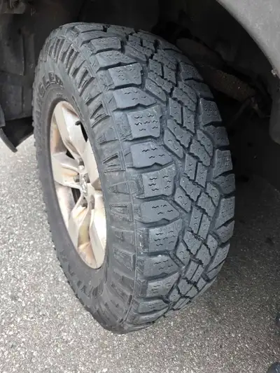 265/70R17 115S. Set of 4. Off of a 4th gen Ram1500 with 17" wheels. Still lots of tread. About 10/32...