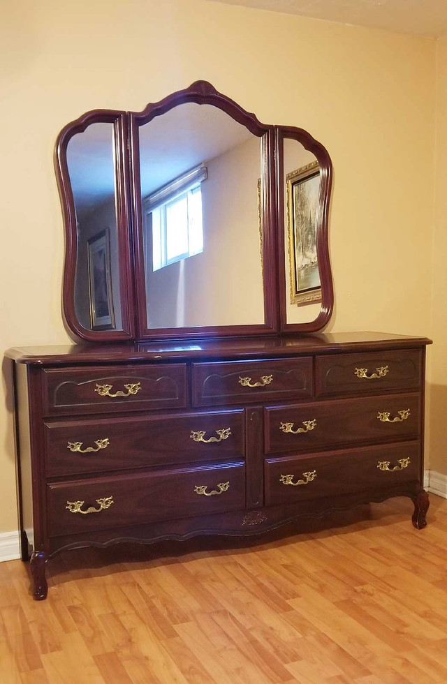 NEW Mahogany FRENCH PROVINCIAL DRESSER in Dressers & Wardrobes in Windsor Region - Image 2