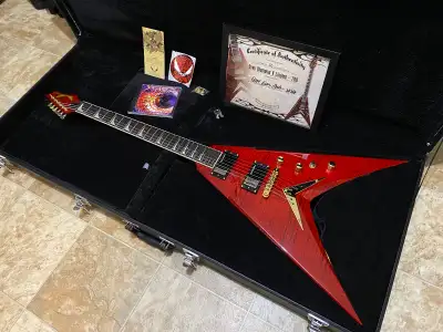 (Mint) Dean VMNT Limited 12 of 50 (Dave Mustaine), View more