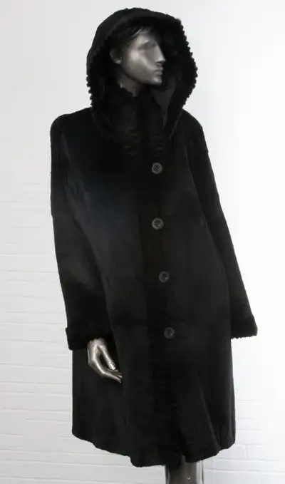 Manteau pelisse en vraie fourrure de castor réversible, View more