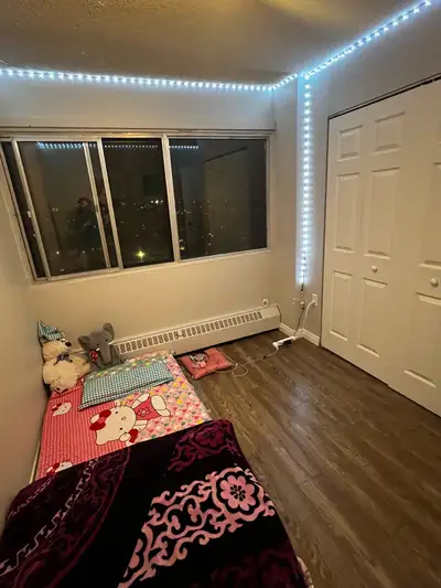 Room for Rent - Looking for a cozy and affordable place to call home? This room is ideal for a coupl...