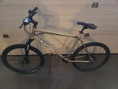 Kona FireMountain 22" (XL) frame 26" tires, View more