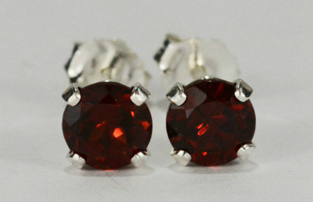 New Sterling Silver Earrings - Lovely present in Jewellery & Watches in Grande Prairie - Image 4