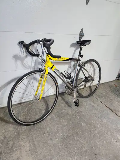 Road Bike GIANT OCR-3, View more