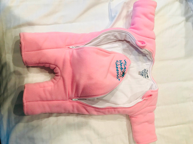 Size 6-9 months Baby Merlin’s Magic Sleep Suits in pink or blue in Clothing - 6-9 Months in Saskatoon - Image 4