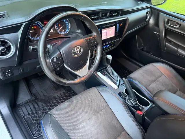 2017 Toyota Corolla SE587371142898657285