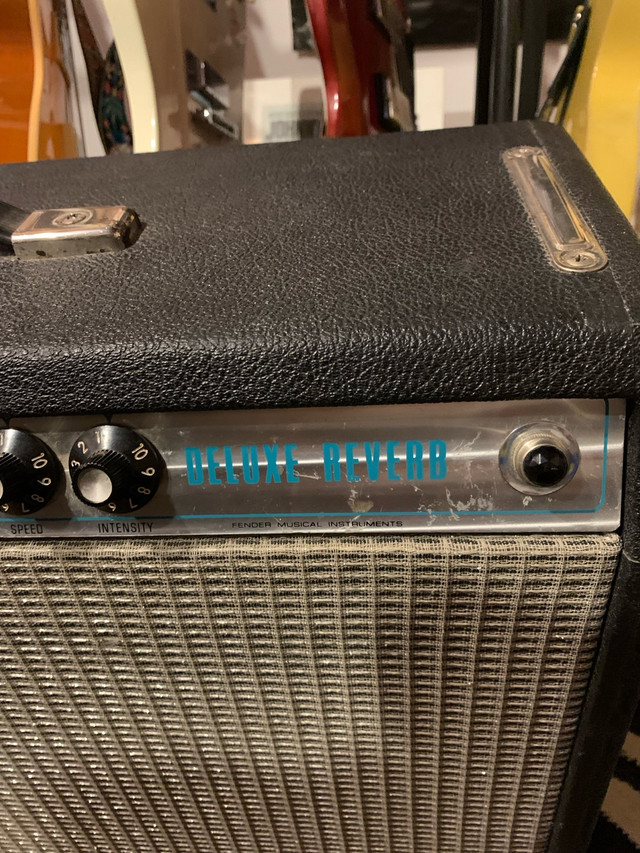 1976 FENDER DELUXE REVERB ALL ORIGINAL  in Amps & Pedals in Mississauga / Peel Region - Image 2