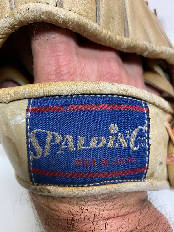 VINTAGE BOBBY MURCER YANKEES SPALDING LHT BASEBALL GLOVE 42-336 in Hobbies & Crafts in Oakville / Halton Region - Image 9