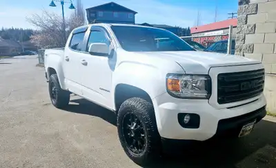 2018 GMC CANYON 4X4 WHITE MAYHEM RIMS - $25,000 2018 gmc canyon slt condition: good cylinders: 6 cyl...