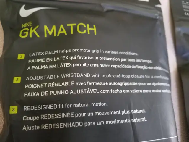 Youth Soccer Goalie Gloves   ***BRAND NEW in Soccer in Kitchener / Waterloo - Image 6