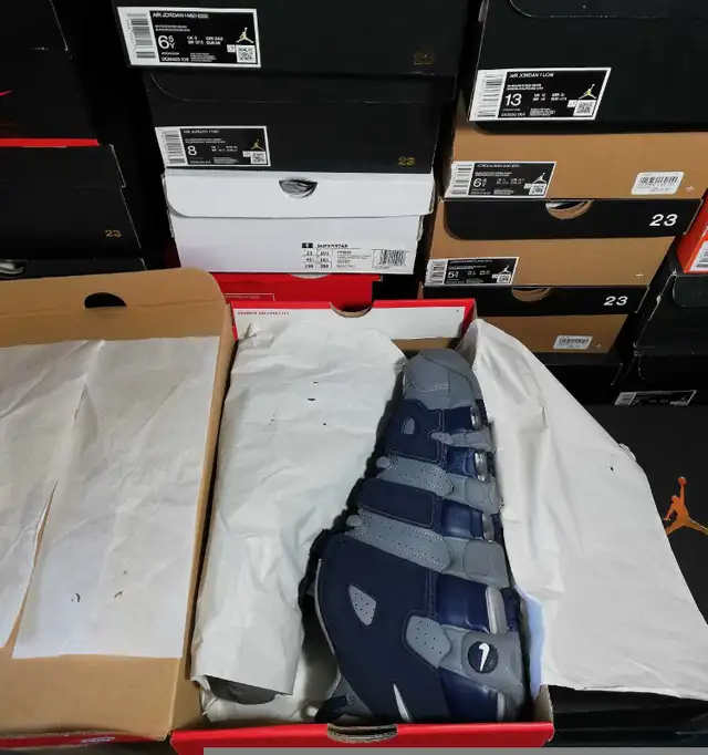 NIKE AIR MORE UPTEMPO '96 MIDNIGHT NAVY MEN'S SZ11 BRAND NEW  in Men's Shoes in Windsor Region - Image 7