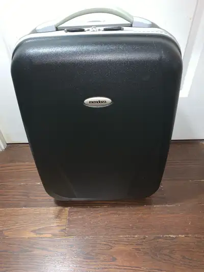 Mendoza carry on 20”Hardside Luggage w/Handle-2 wheels,almost Ne, View more