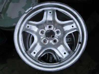 Colour: Silver Size: Size: 17" x 7.5", 5 Lug, 4.5" Bolt Pattern 5 x 114.3 bolt pattern, ET/offset 44...