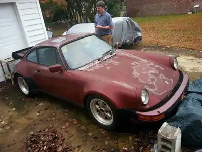 I’m looking for a Porsche 911 project. Photo for attention.