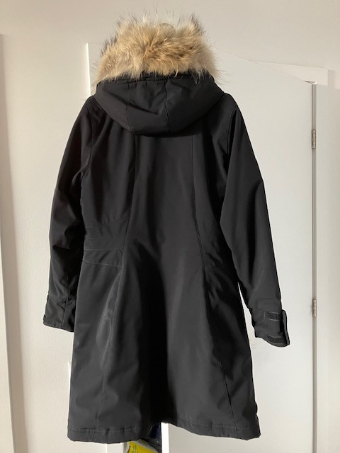 MANTEAU D'HIVER/ PARKA NOIR POUR FEMME "LOUIS GARNEAU"  MÉDIUM dans Femmes - Hauts et vêtements d'extérieur  à Ville de Montréal - Image 3