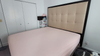 King sized bed with mattress // Lit king size avec matelas