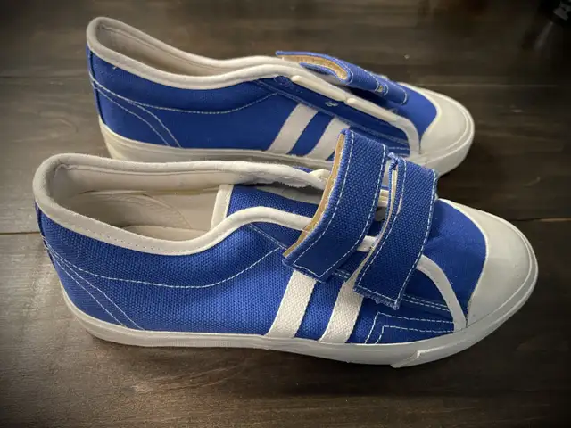 Inmate-Issued Jail Canvas 2-Stripe Velcro Shoes Men’s 5 in Men's in Kitchener / Waterloo - Image 4