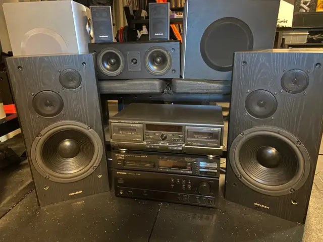 HOME STEREO SYSTEM  $400 Pickering  in General Electronics in City of Toronto - Image 11