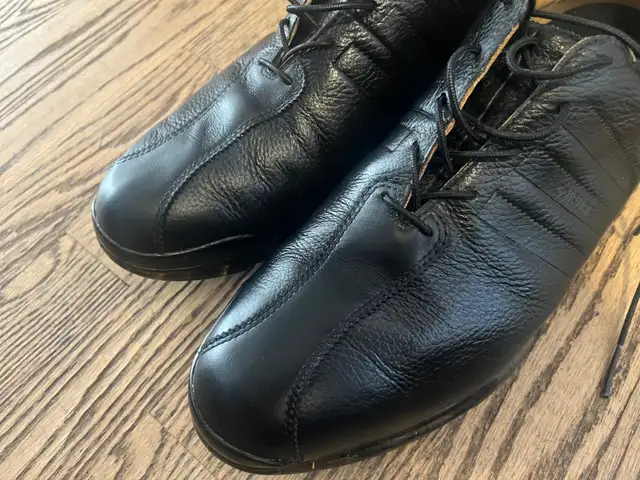 Adidas adipure TP golf shoes size 11 in Golf in Ottawa - Image 2