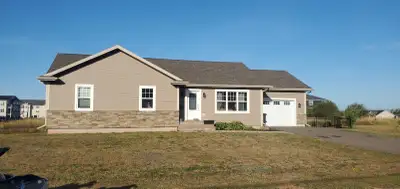 115 Squire Lane Stratford PEI 1480 sq ft main level, plus 330 sq ft finished basement (full basement...