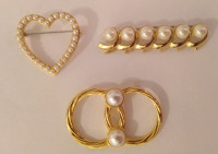 Assorted Vintage Gold Pearl Pins