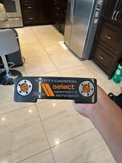 Scotty Cameron Select Newport 2 Notchback Limited Edition, View more