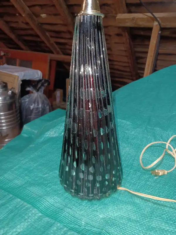 VINTAGE LAMP in Indoor Lighting & Fans in Ottawa - Image 4