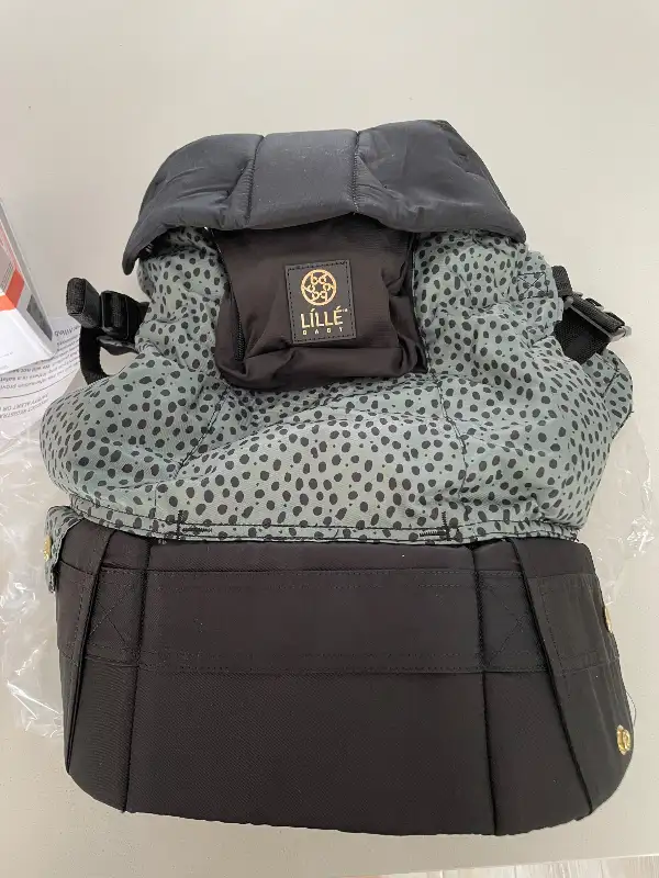 Lille Baby Original Baby Carrier- “Speckled Succulent” Brand New in Strollers, Carriers & Car Seats in London - Image 3