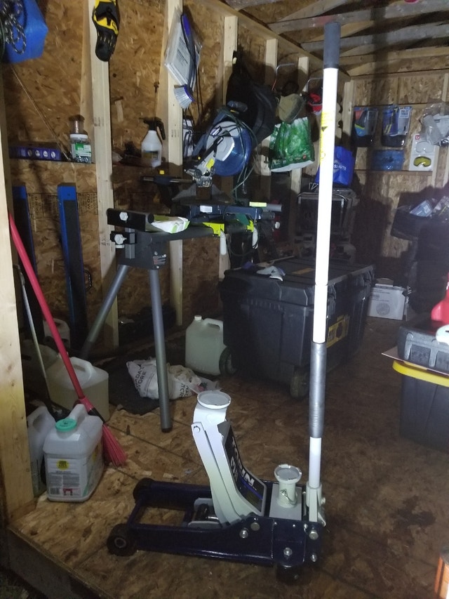 Torin 3ton Professionalgrade Lowprofile Rapidlift Floor Jack Hand