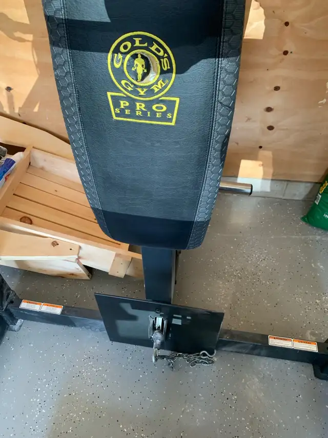 Golds Gym Weight System in Exercise Equipment in Kitchener / Waterloo - Image 6