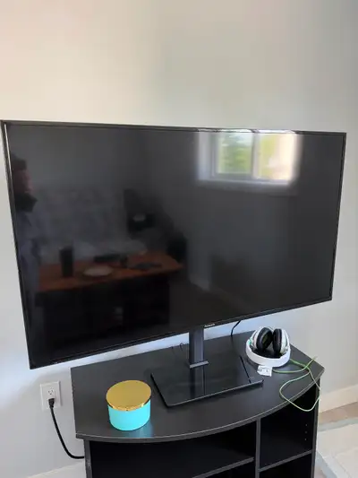 Television no smart tv, View more