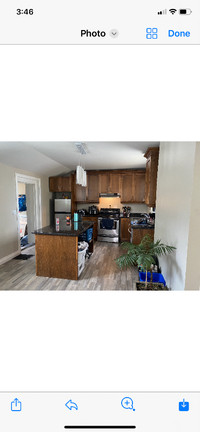 Extra large 1 bedroom apartment in duplex. Accessible. Laundry