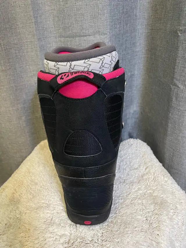 Women’s Snowboard Boots in Snowboard in Calgary - Image 4