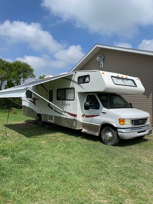 2004 30 ft Class C Motorhome RVs & Motorhomes Regina Kijiji