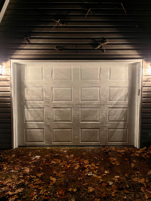 Garage Doors in Other in Markham / York Region - Image 4