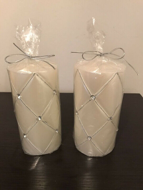 TWO NEW CRISSCROSS 3x6 RHINESTONE & PEARL FANCY PILLAR CANDLES in Hobbies & Crafts in Mississauga / Peel Region - Image 3
