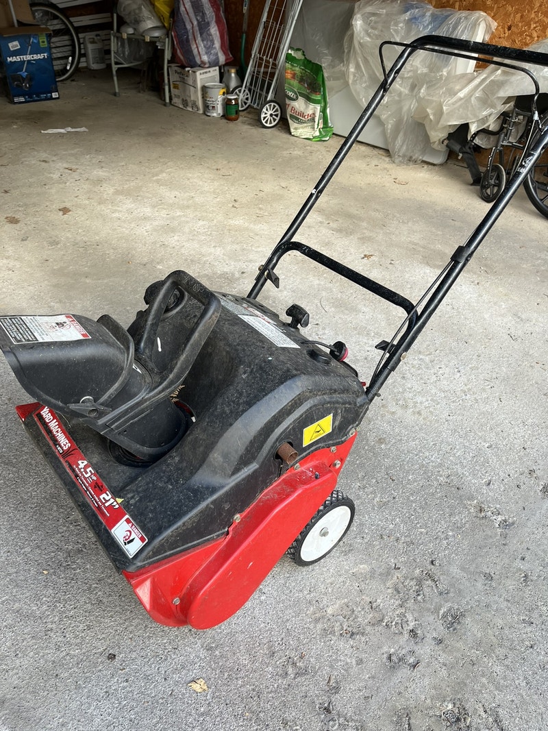 Yard Machines 21” snow blower Snowblowers City of Toronto Kijiji