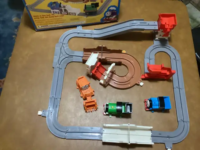 Thomas the Train - Thomas Big Loader  Parts in Toys & Games in Kitchener / Waterloo - Image 3