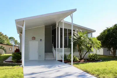 Maison à louer à Kissimmee en Floride. Pouvant accueillir jusqu'à 6 personnes. www.locationmaisonflo...