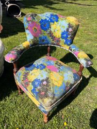 Antiques Chairs 