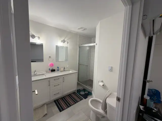 Private master bedroom with private washroom in Room Rentals & Roommates in Dartmouth - Image 5