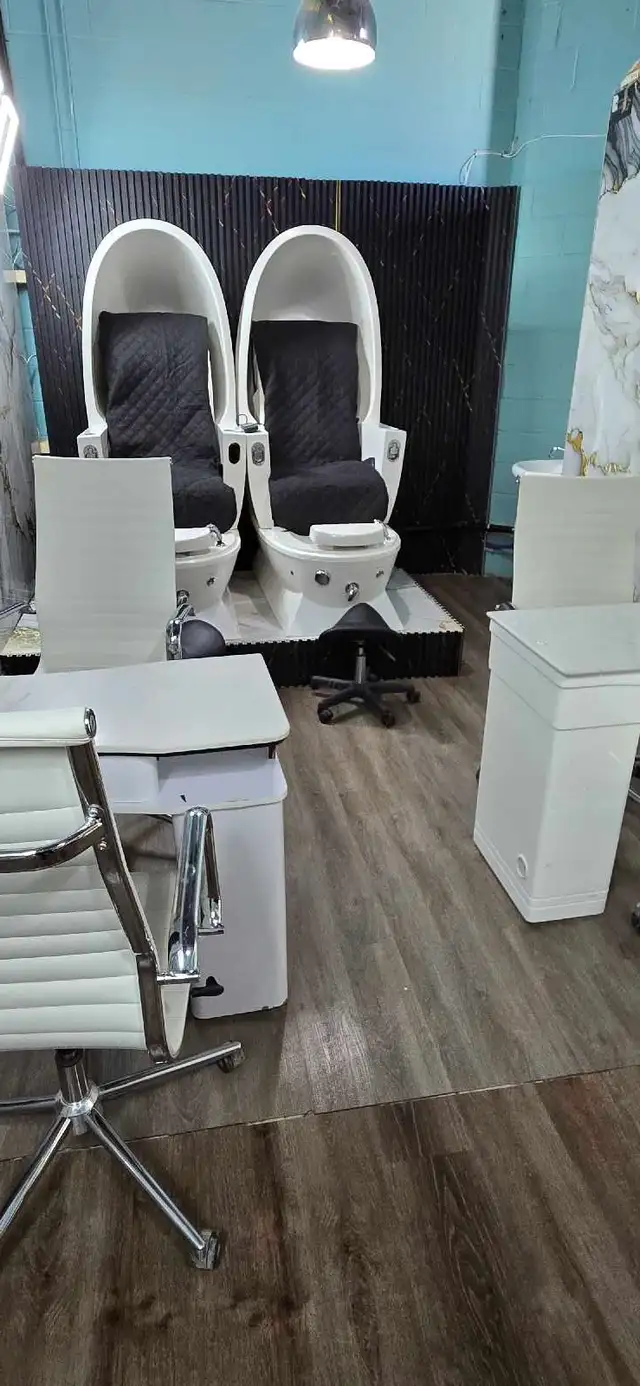 Manicure & Pedicure Space for Rent in Commercial & Office Space for Rent in City of Toronto - Image 5