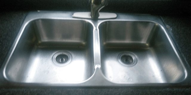 Evier de cuisine double en acier inoxydable avec Robinet inclus dans Plomberie, éviers, toilettes et bains  à Laval/Rive Nord - Image 4