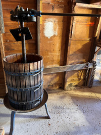 Vintage Wine Press