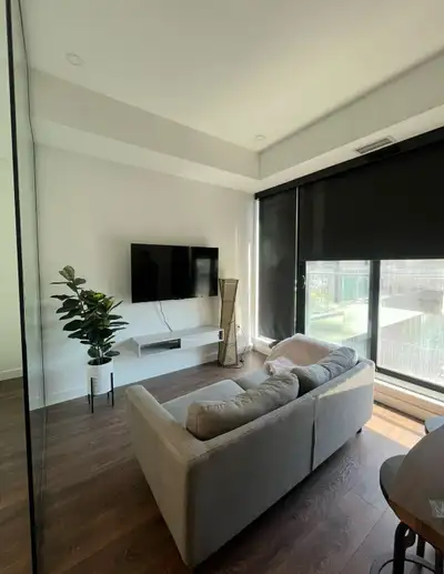 FULLY FURNISHED ALL UTILITIES INCLUDED! Move in with just your suitcase! Close to University of Toro...