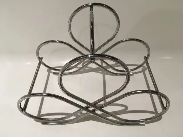 RACK À BOUTEILLES DE VIN CELLIER MÉTAL VINTAGE MID CENTURY in Arts & Collectibles in City of Montréal - Image 7