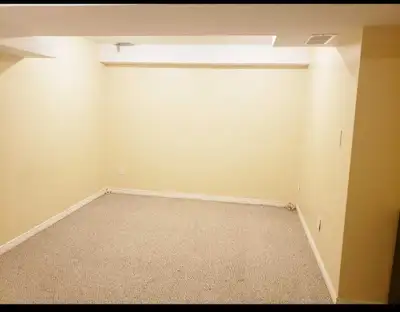 One large basement suite and bathroom available for rent on the lower level of a clean townhouse. Th...