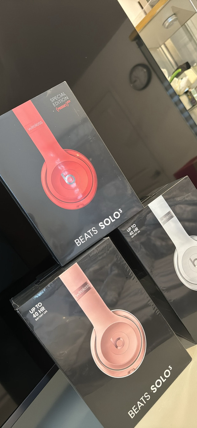 BeatsStudio 3 box factory sealed in wrap in Headphones in Oakville / Halton Region